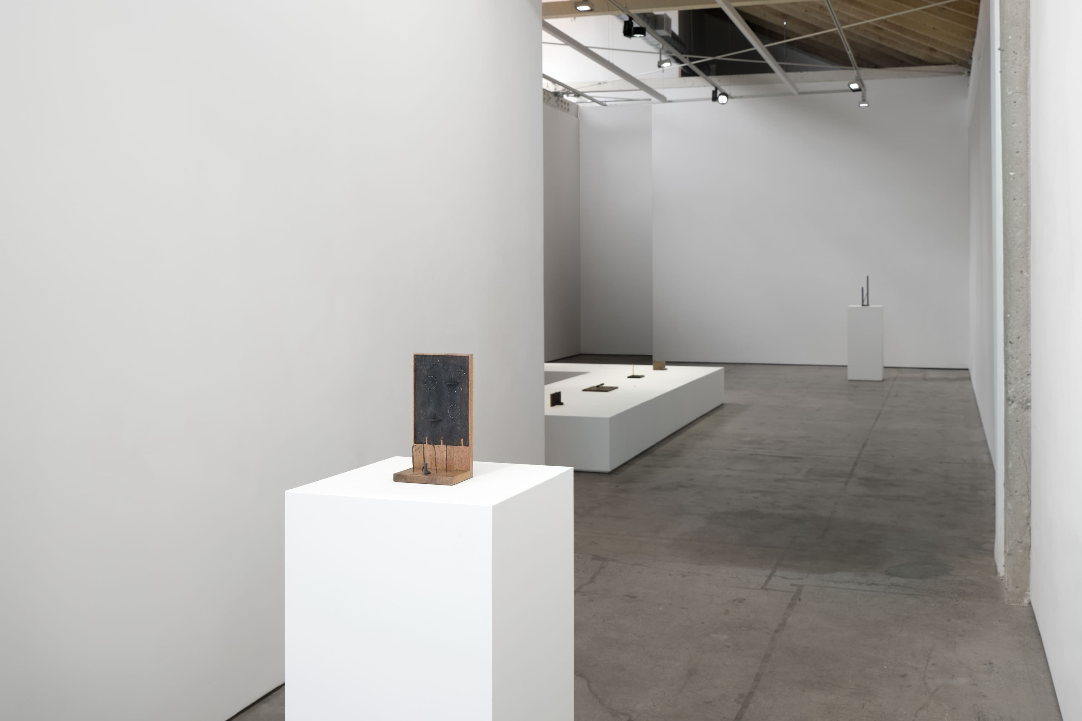 The time of a shadow - Image 2